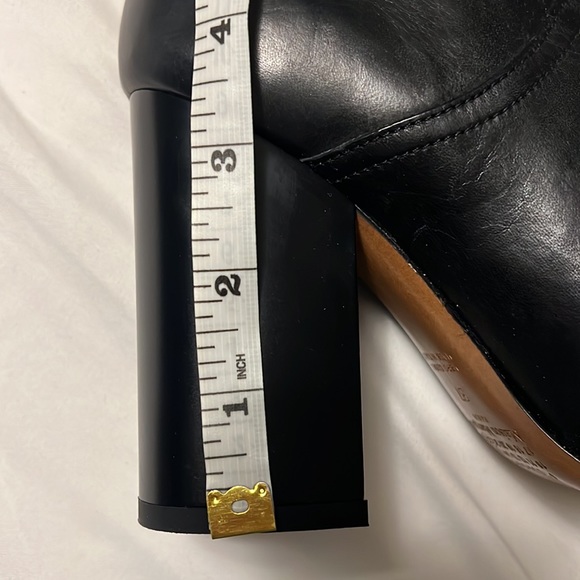 ❤️‍🔥SOLD❤️‍🔥 Black knee high leather boots - Picture 4 of 4